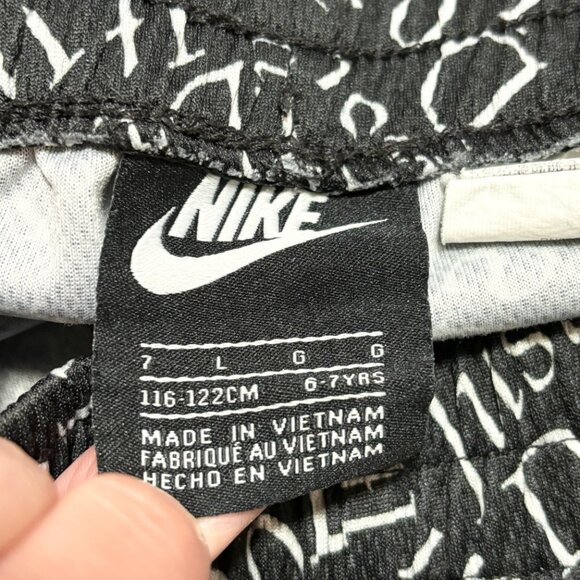 NIKE Just Do it Elastic Waist Shorts Black White Orange BOYS 6 - Picture 4 of 7